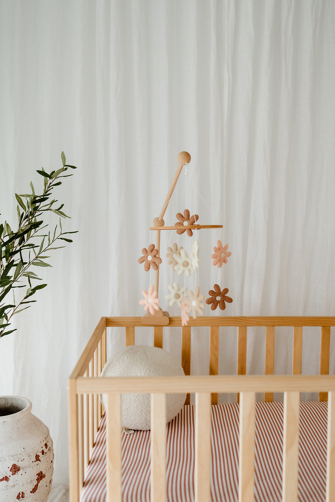 Daisy Nursery Mobile