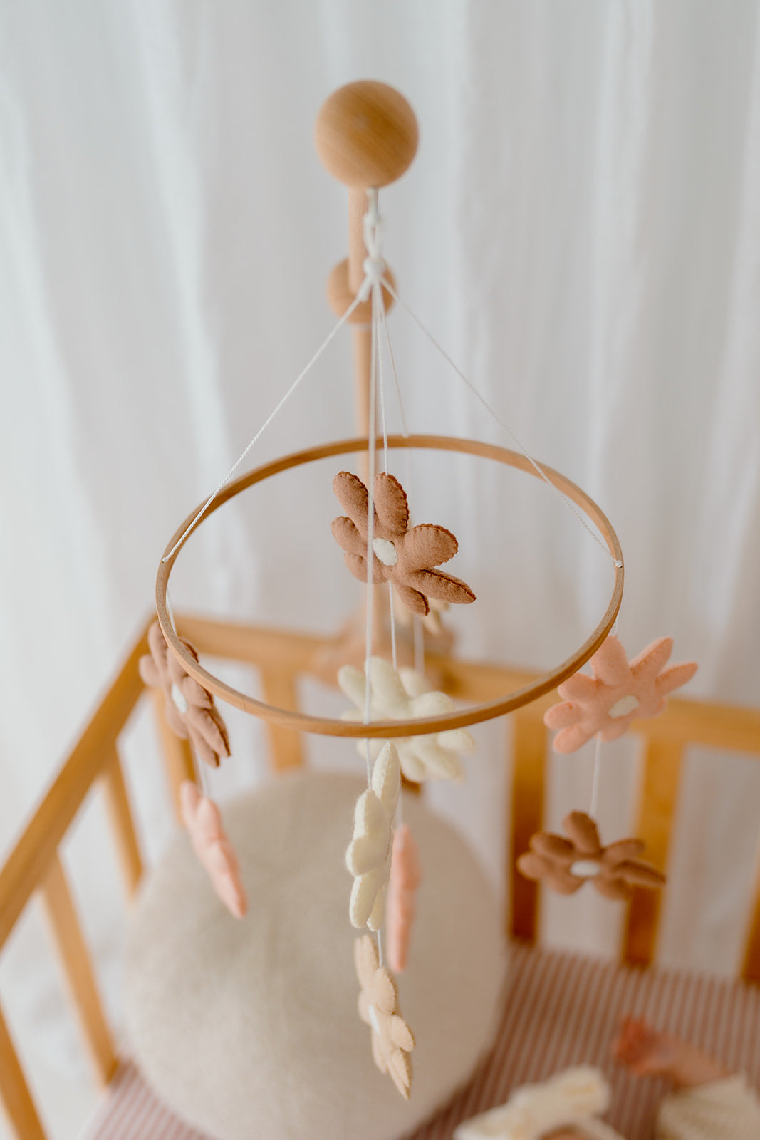 Daisy Nursery Mobile