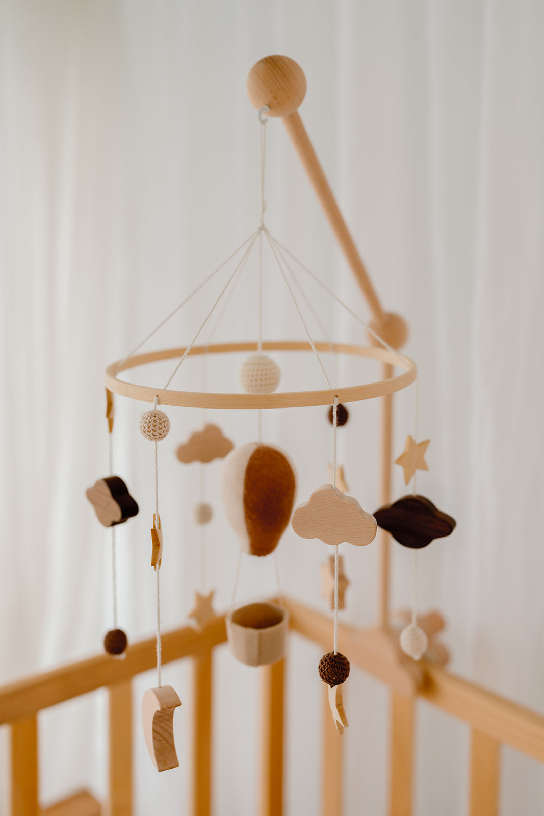 Neutral Balloon Hanging Mobile