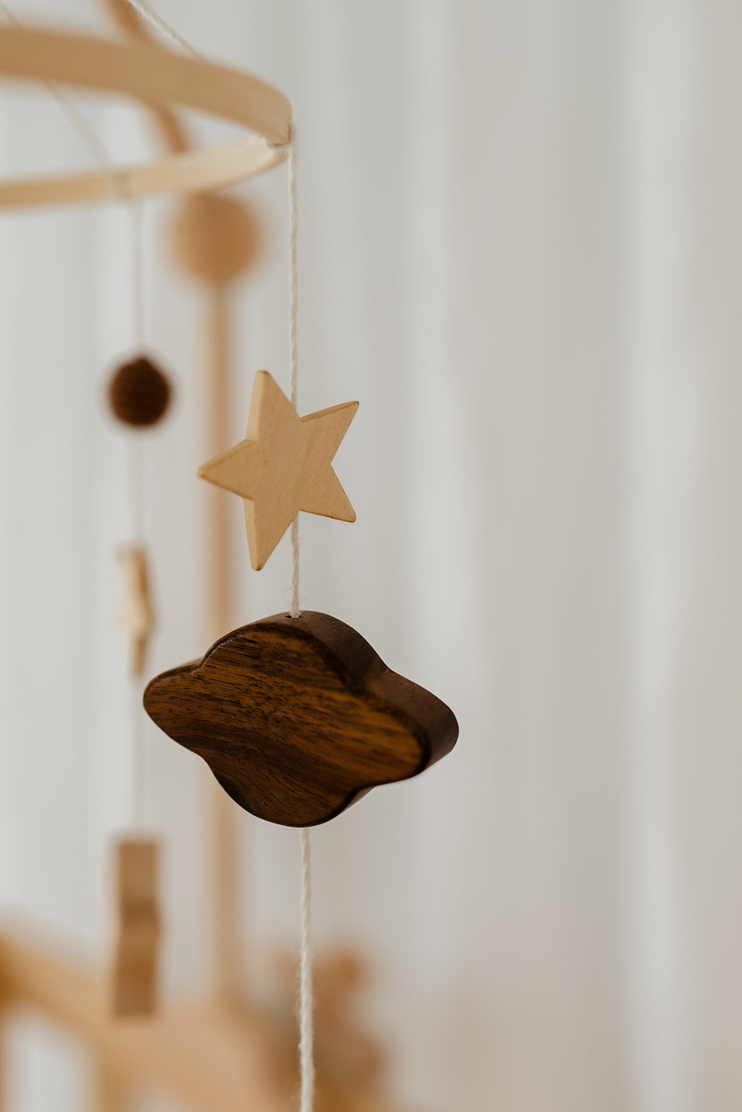 Neutral Balloon Hanging Mobile