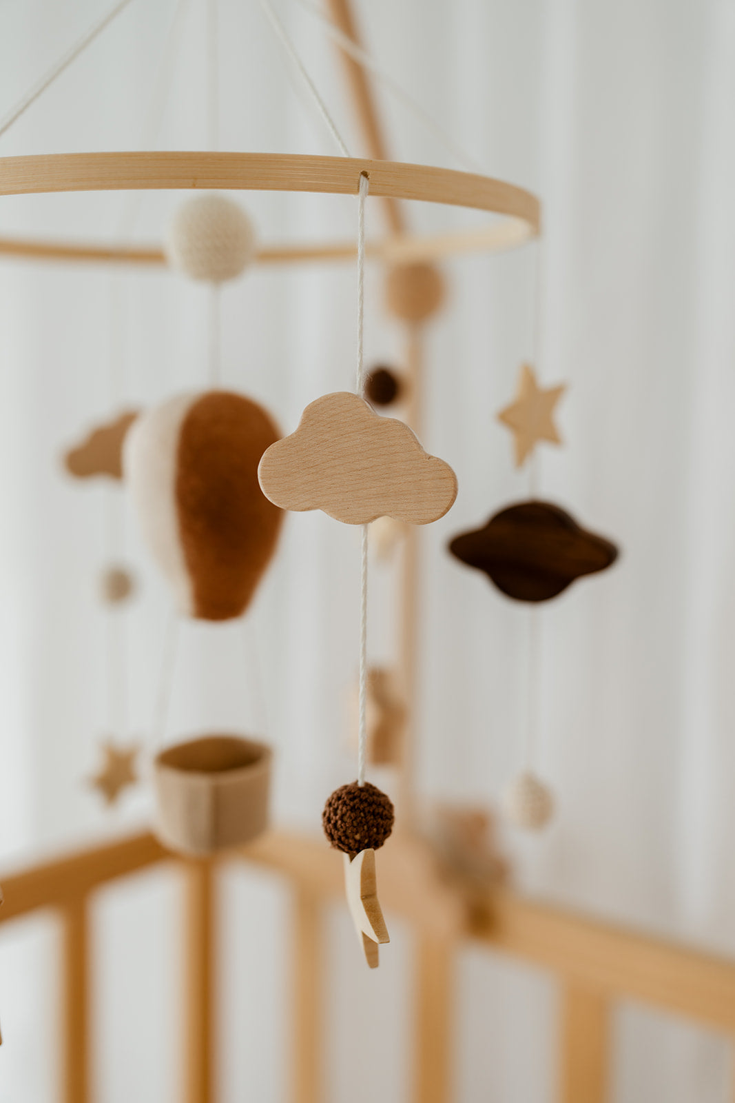 Neutral Balloon Hanging Mobile