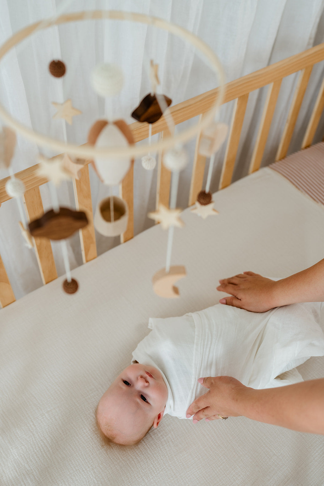 Neutral Balloon Hanging Mobile