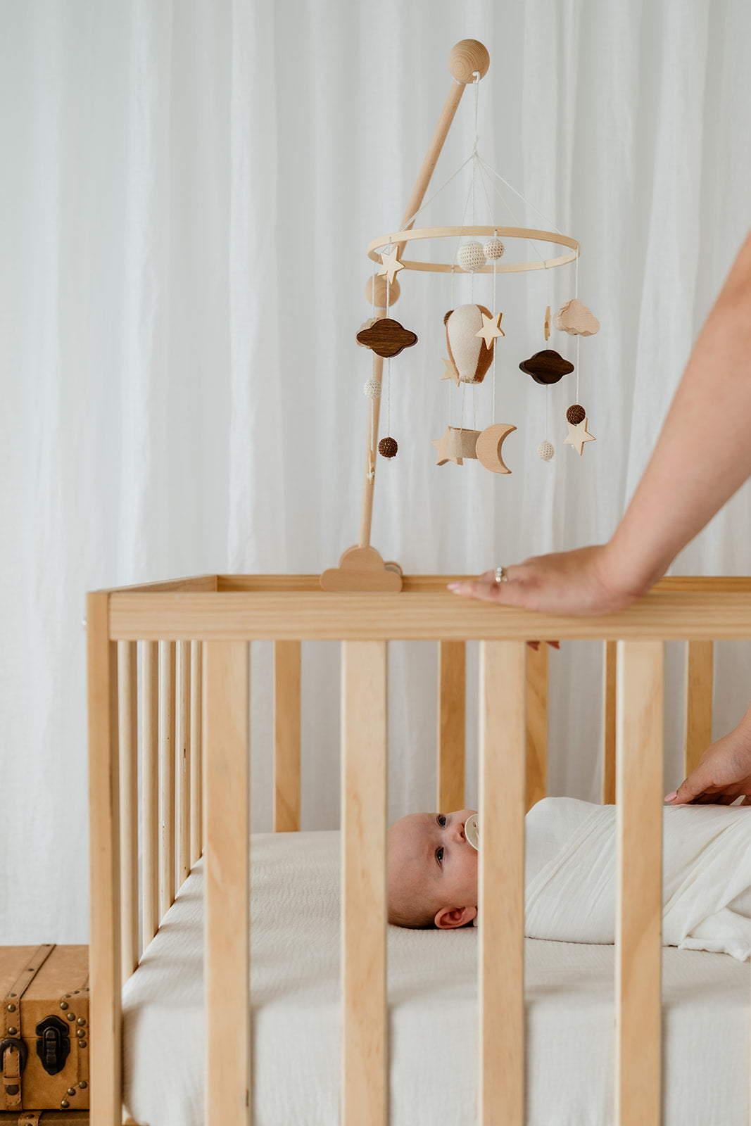 Neutral Balloon Hanging Mobile